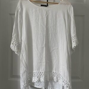 Women’s White Linen Blouse